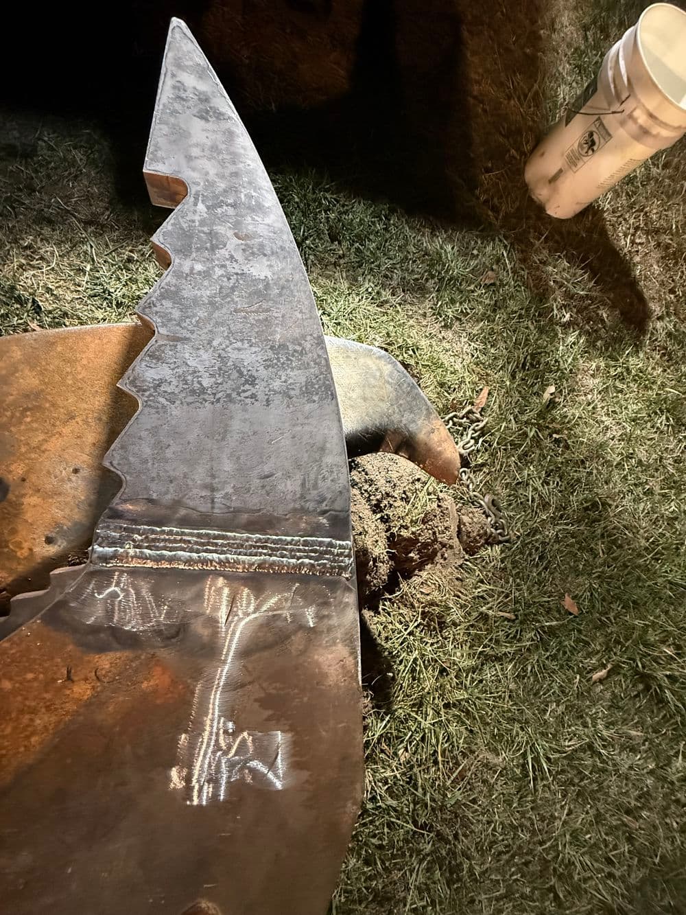Gallery photos for Hydraulic Wood Splitting Shear Tooth Replacement and Welding Repair: Image #4