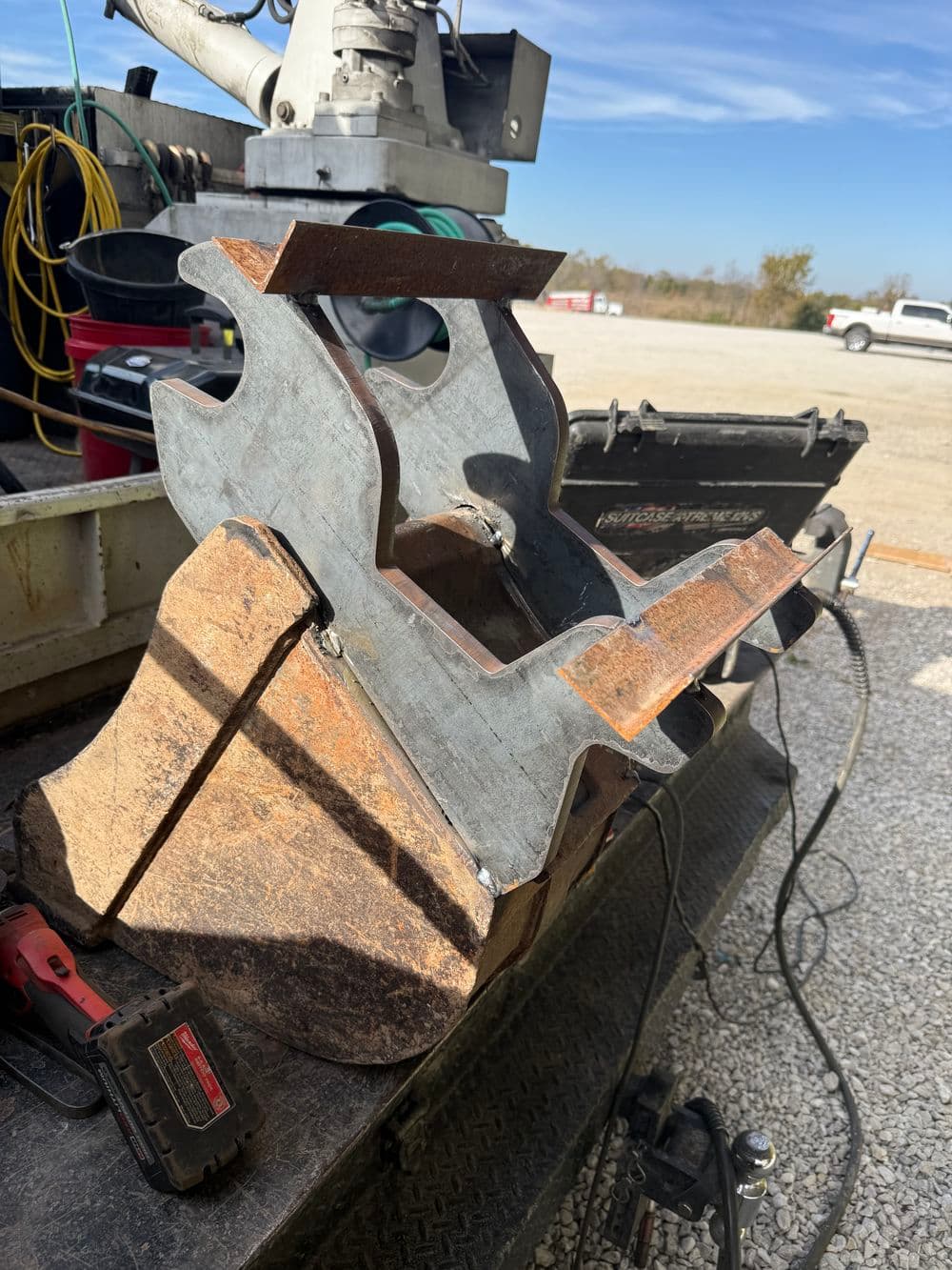 Gallery photos for Excavator Bucket Mounting Bracket Repair Done Right in Foristell: Image #3