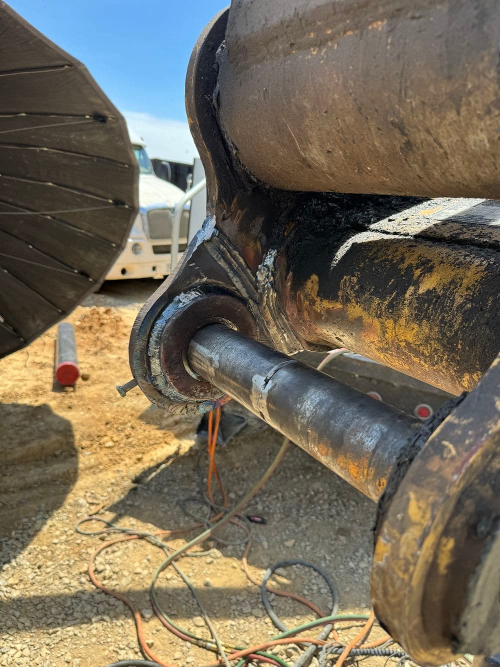 Gallery photos for Excavator Pin and Bushing Rebuild in Troy MO: Image #4