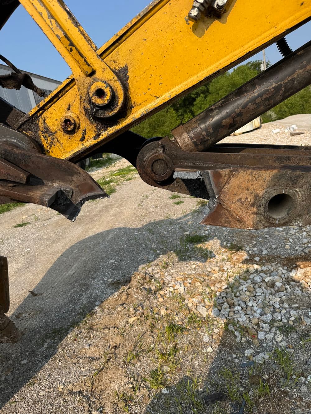 Excavator Boom Link Repair and Rebuild in Foristell image