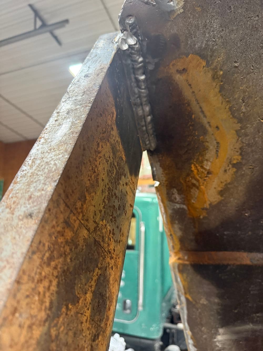 Gallery photos for CAT 988 Wheel Loader Bucket Rebuild : Image #4