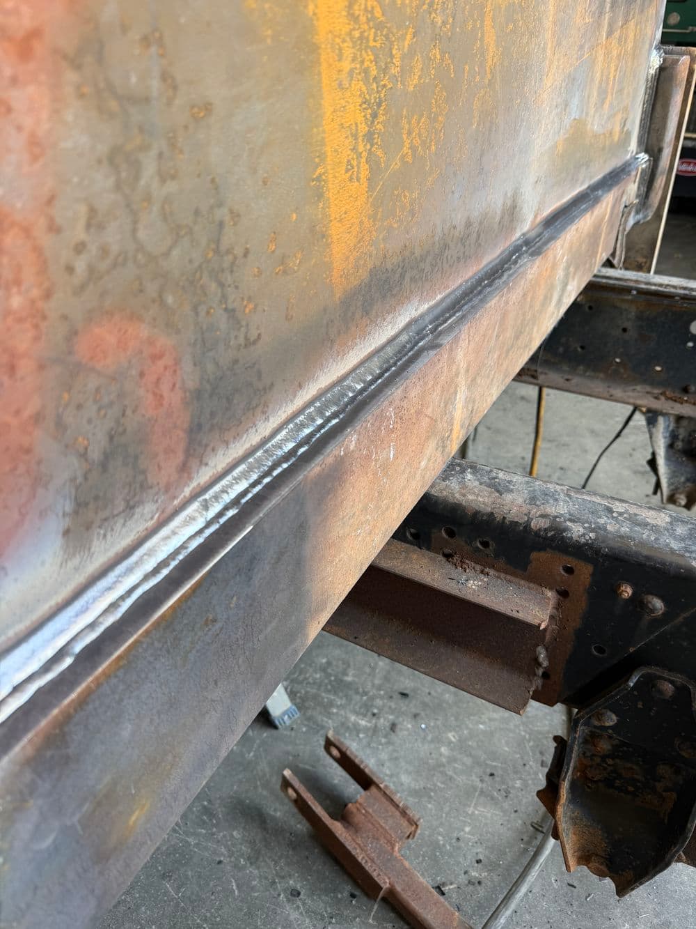 Gallery photos for CAT 988 Wheel Loader Bucket Rebuild : Image #5