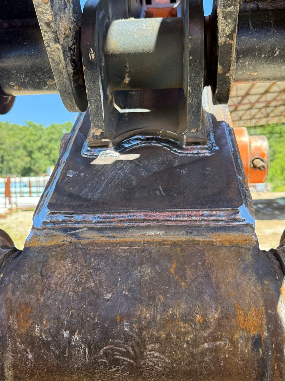 Gallery photos for Excavator thumb upgrade: Image #3