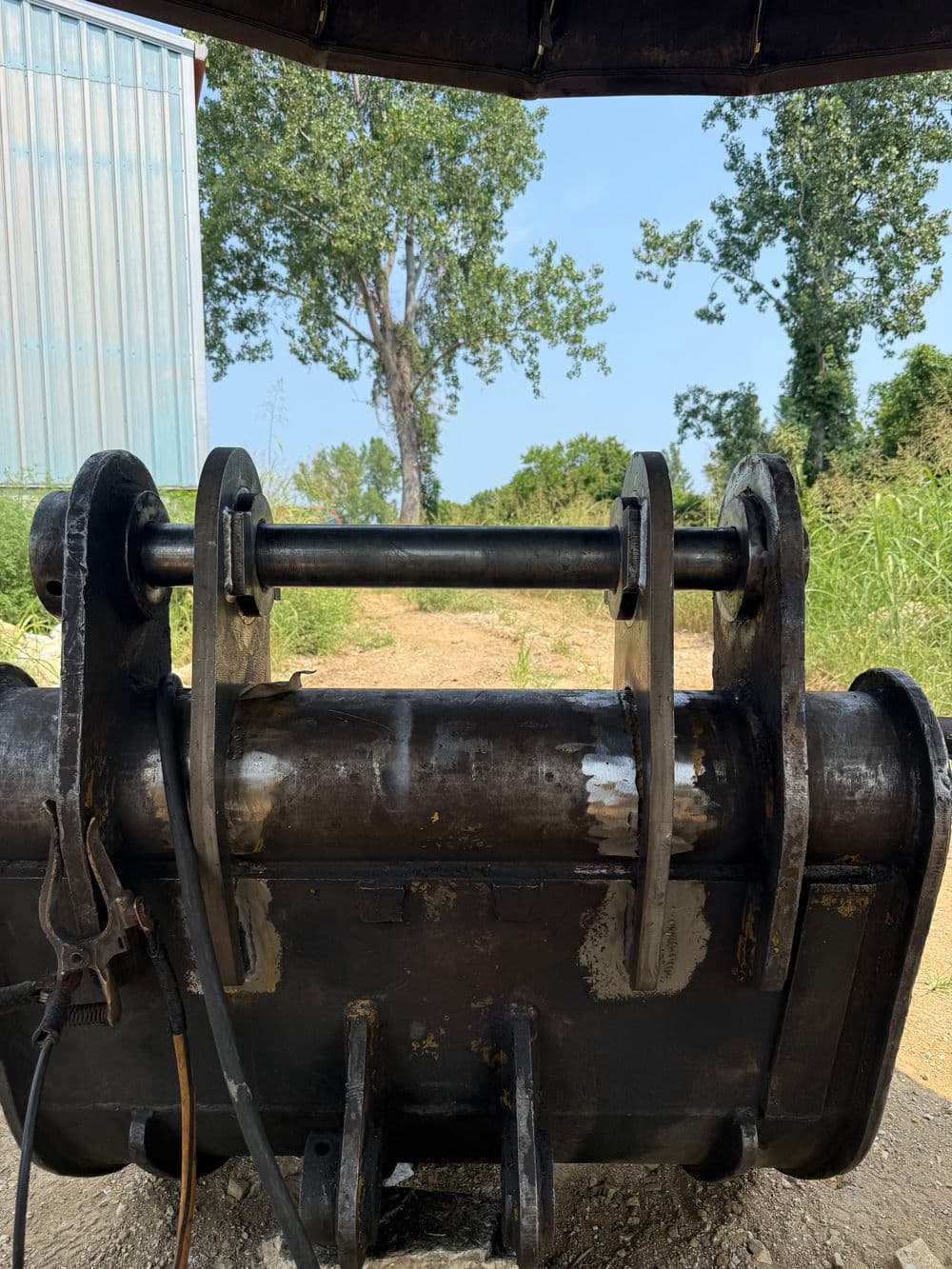 Gallery photos for Excavator Grapple Pin Mount Repair Done Right On-Site: Image #3