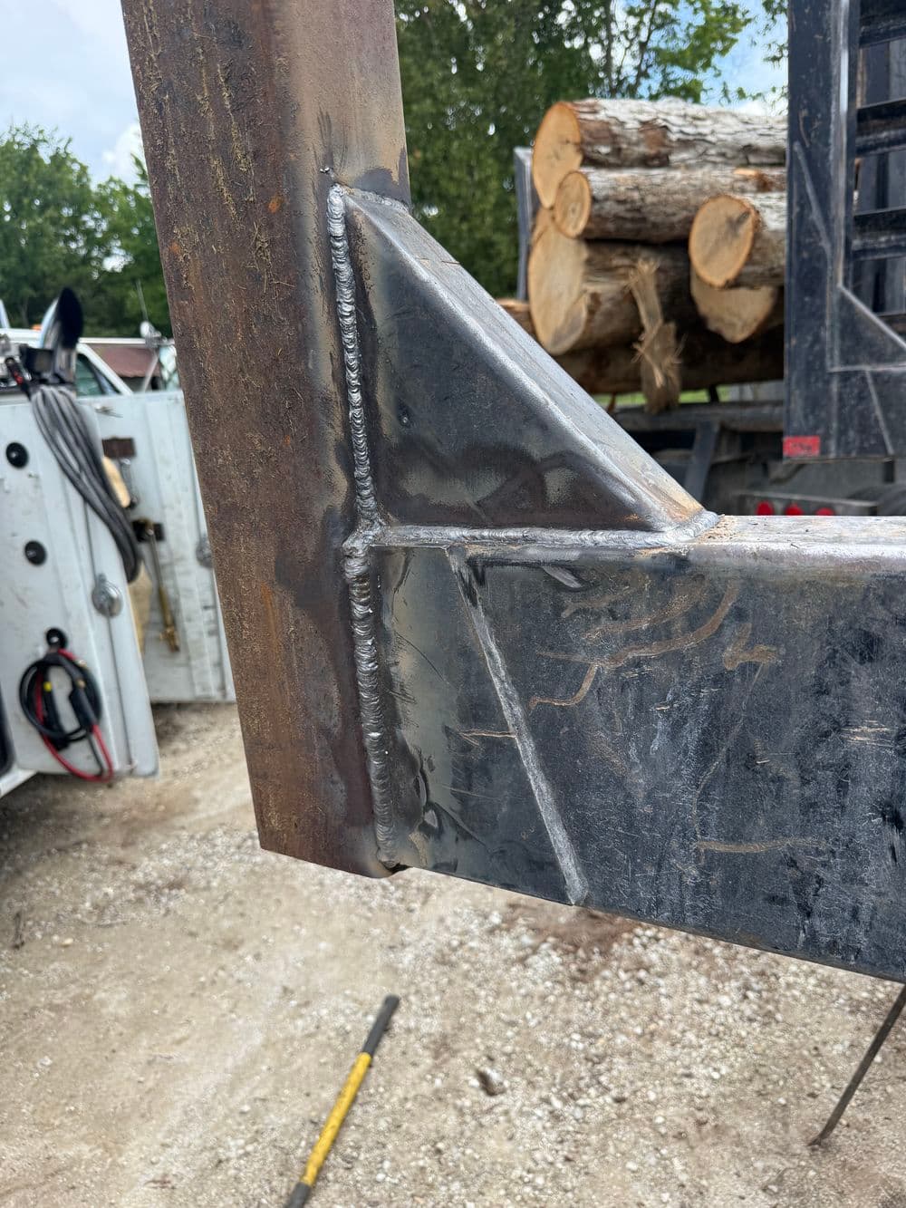 Gallery photos for Log Trailer Bunk Upright Repair in Innsbrook Missouri: Image #3