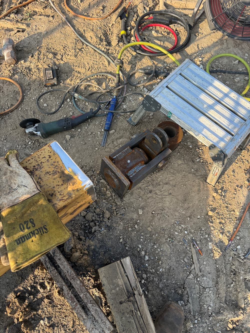 Gallery photos for Worn Out Equipment Hitch Gouged Off and Rewelded in O'Fallon: Image #2